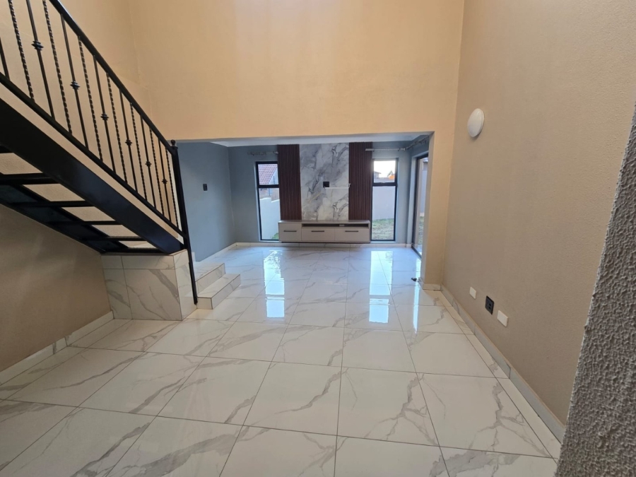 To Let 3 Bedroom Property for Rent in Cashan North West